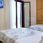 Frezia 3 Apartamento *