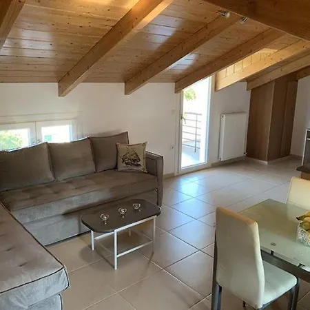 Sofita Attic דירה