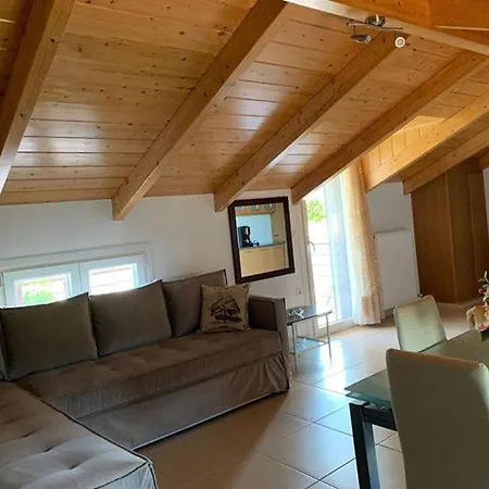 Frezia Apartment 3 Lefkáda